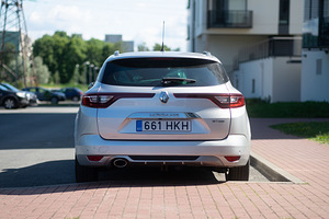 Renault megane (4 foto / 6)