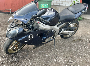 Kaeasaki ZX-6R 2001 (1 foto / 5)
