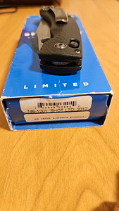Benchmade Limited Mini-Onslaught Folding Knife (4 foto / 4)