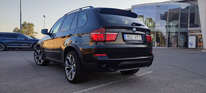 BMW X5 3.0 225kw 2010 (2 foto / 11)