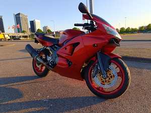 Kawasaki Ninja ZX6R (1 foto / 9)