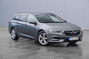 Opel insignia 2.0 125kw (1 foto / 13)
