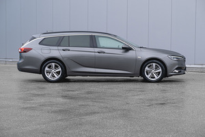 Opel insignia 2.0 125kw (7 foto / 13)