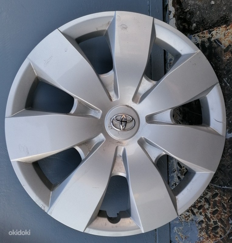 Продам комплект колпаков от а/м Toyota Аuris, R16 - Narva, Колпаки ...