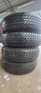 Bridgestone 205 /80 R16C (2 foto / 4)