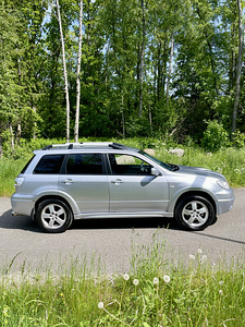 2007 Mitsubishi outlander turbo 2.0 148kw (2 foto / 9)