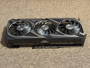 ASUS ROG Strix RTX 3070 8GB (2 foto / 8)