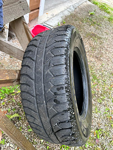 Bridgestone Ice Cruiser 265/65/R17 (2 foto / 3)