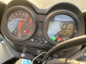 Suzuki gsf bandit s abs (10 foto / 10)