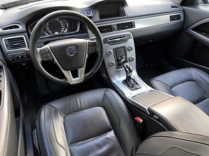 Volvo V70 2.0 T5 180kw ATM 2015 (6 foto / 7)