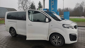 Peugeot Traveller 2017 (1 foto / 2)