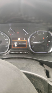 Peugeot Traveller 2017 (4 foto / 9)