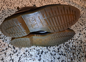 Dr. Martens (2 foto / 2)