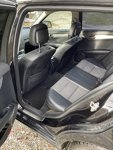 Mercedes-Benz C320CDI 4Matic Avantgarde (6 foto / 8)