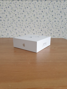 Apple Airpods 3 juhtmevaba kõrvaklapid (1 foto / 3)