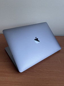Macbook Air 13” M1 2020 GARANTIIGA (4 foto / 8)