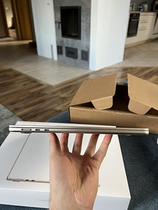UUS Macbook Air 2023 15” M2 8gb / 256gb Starlight (4 foto / 6)