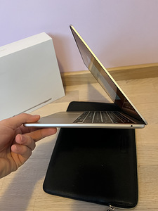 MacBook Air M2 2022 8gb/256gb Starlight Garantiiga (5 foto / 5)