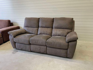 Hall 3-kohaline recliner diivan (4 foto / 8)