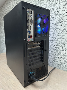 Mänguriarvuti l i7 13700KF l RTX 3080 l 32gb DDR4 l 1TB SSD (4 foto / 5)