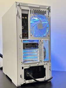 Mänguriarvuti l Ryzen 7 7800X3D l RTX 5060 l 32gb DDR5 l SSD (6 foto / 6)