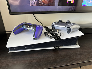 Playstation 5 Pro 2tb + 2 PS5 DualSense Wireless pulti (3 foto / 5)