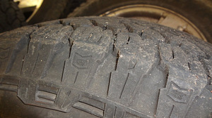 Продаются диски с шинами JEEP (6 фото из 7)