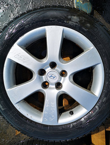 Müüa veljed koos rehvidega HYUNDAI (4 foto / 6)