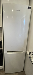 Холодильник Samsung (1 фото из 1)