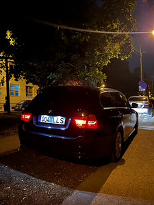 BMW E91 320d 2008 Shadowline LCI (3 фото из 9)