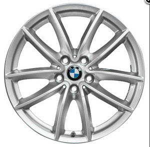 Оригинальные диски R18 для BMW X5 G05/X6 G06 с шинами (1 фото из 9)