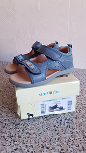 Новые кожаные сандалии Start Rite, размер 24 - 15,8см