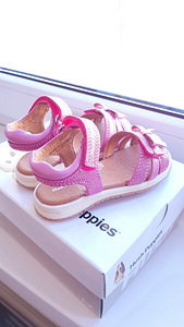 Uued Hush Puppies täisnahast sandaalid, suurus 25 - 15,5cm (2 foto / 3)