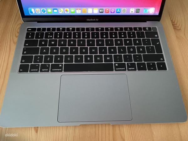 Apple MacBook Air (Retina, 13-inch, 2019) 8GB/128GB (foto #2)