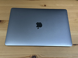 Apple MacBook Pro 13 2020/ M1 /512GB SSD /16GB RAM / 115 cyc (4 foto / 10)