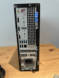 Dell Precision 3460 / i7 12700 / 64GB DDR5 RAM / 4TB HDD (6 foto / 10)