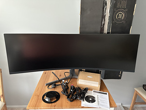Samsung Odyssey CRG9 49" QLED / 120hz / HDR1000 / Curved (2 foto / 7)