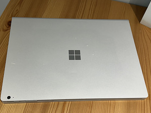 Microsoft Surface Book 3 13.5 (2000 x 3000), i7,16GB GTX1650 (4 foto / 10)