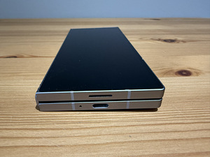 Samsung Galaxy Fold6 1TB (6 фото из 10)