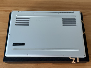 Razer Book 13 / i7-1165G7 / FHD Touch / 16GB RAM / 512GB SSD (9 foto / 10)