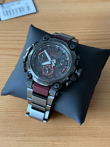 Casio G-Shock MTG B3000BD-1AER (2 foto / 10)