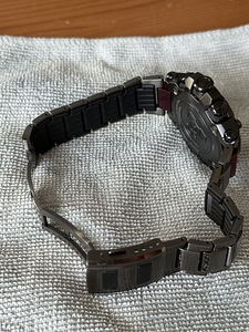 Casio G-Shock MTG B3000BD-1AER (5 foto / 10)