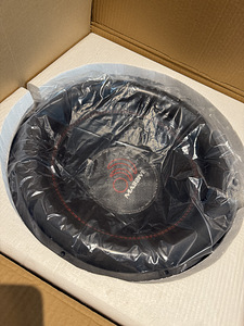 Massive Audio BOA181, 18" / 12,000 Watts MAX! / Dual 1 Ohm (1 foto / 8)
