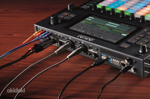 Akai Force Professional -standalone music production system.