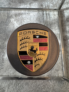 Uued Porsche 65mm veljekapslid (2 foto / 3)