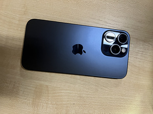 iPhone 15 pro max 512 gb (2 foto / 3)