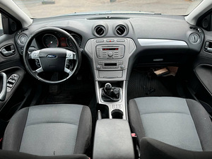 FORD MONDEO (6 foto / 8)