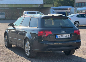 AUDI A4 AVANT (5 foto / 8)