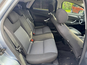 FORD MONDEO (8 foto / 8)