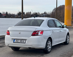 PEUGEOT 301 (3 foto / 7)